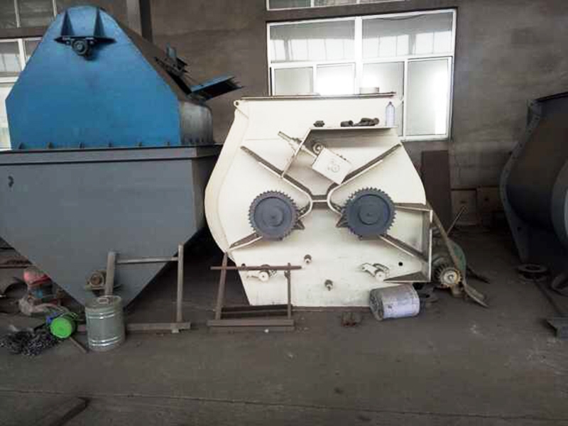 雙軸無(wú)重力攪拌機(jī)